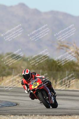 media/Dec-01-2025-Moto Forza (Mon) [[2daa91e15f]]/2-Intermediate Group/Session 3 (Turn 3)/